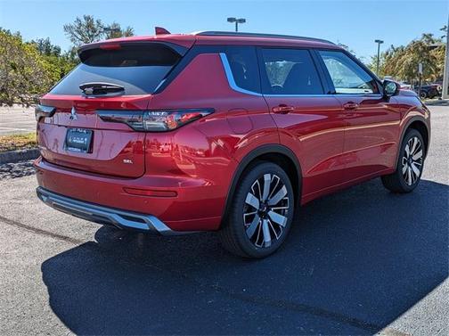 2025 Mitsubishi Outlander SEL