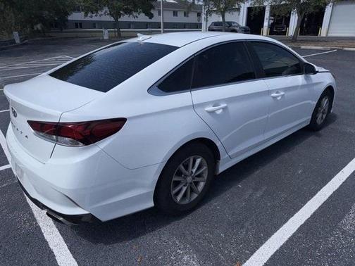 2018 Hyundai SONATA SE
