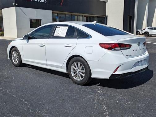 2018 Hyundai SONATA SE