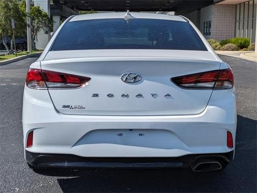 2018 Hyundai SONATA SE