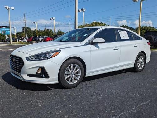 2018 Hyundai SONATA SE