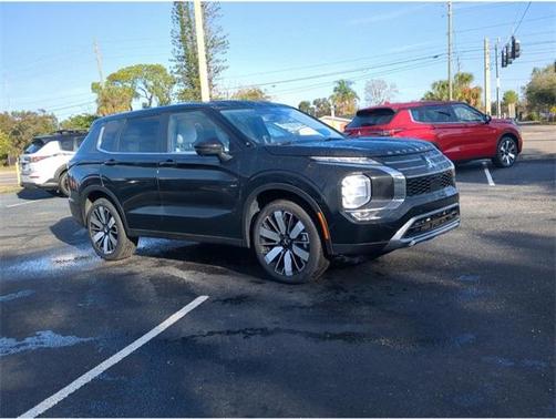 2025 Mitsubishi Outlander SE