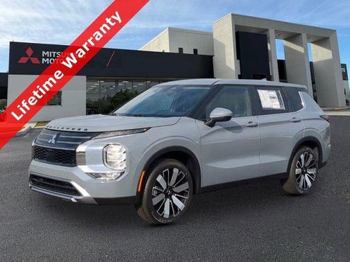 Gray 2026 Mitsubishi Outlander SE