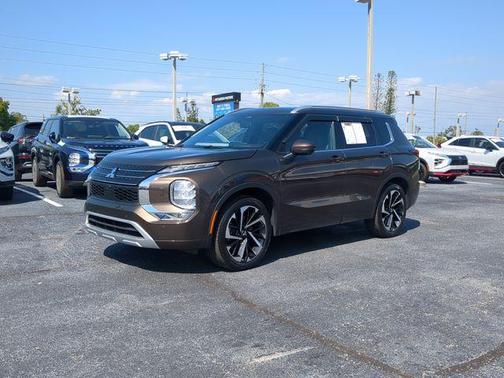 2022 Mitsubishi Outlander SEL