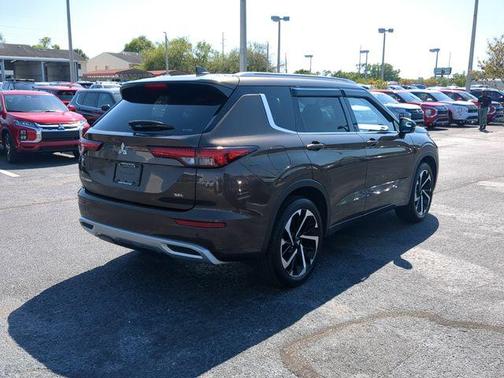 2022 Mitsubishi Outlander SEL