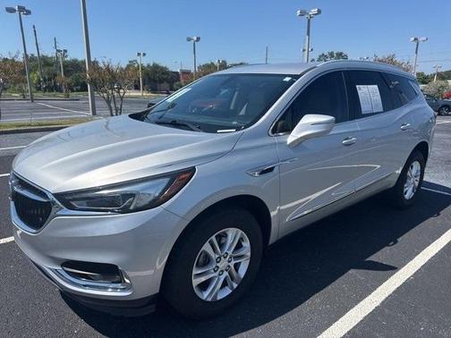 2020 Buick Enclave Essence
