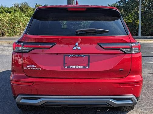 2025 Mitsubishi Outlander SE