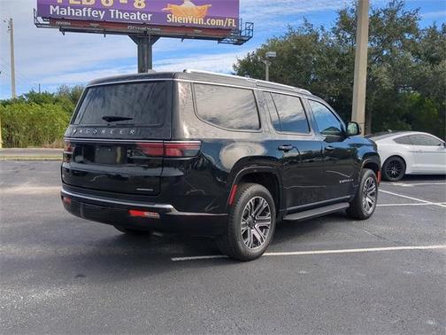 2024 Jeep Wagoneer Series II