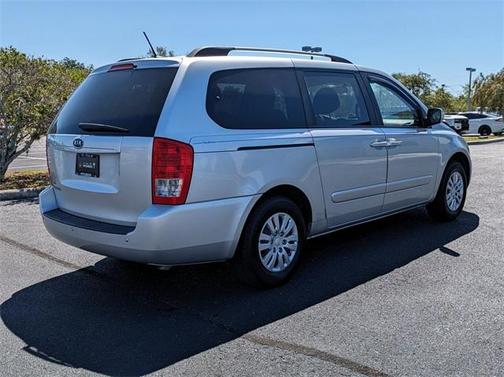 2012 Kia Sedona LX