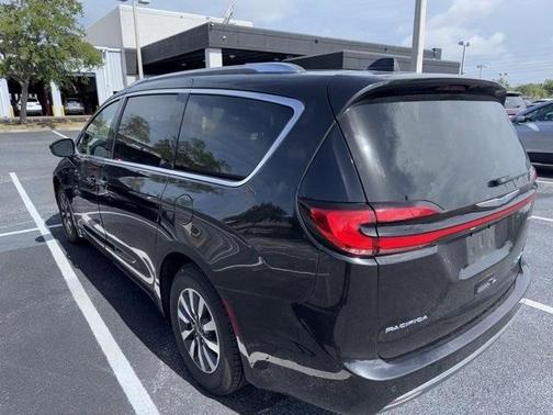 2021 Chrysler Pacifica Hybrid Touring L