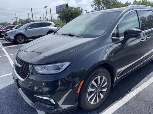 2021 Chrysler Pacifica Hybrid Touring L