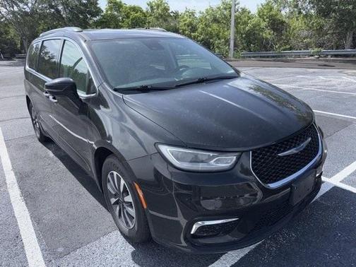 2021 Chrysler Pacifica Hybrid Touring L