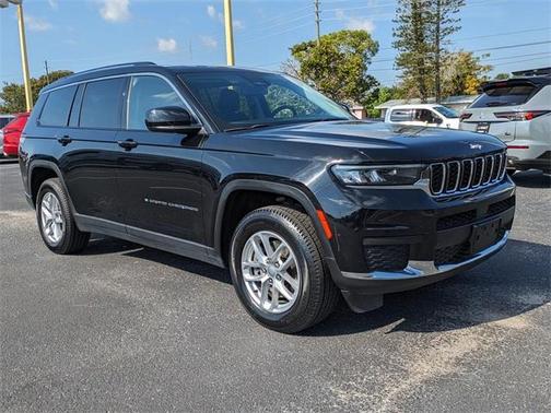 2023 Jeep Grand Cherokee L Laredo