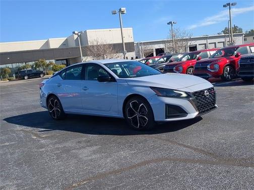 2024 Nissan Altima 2.5 SR