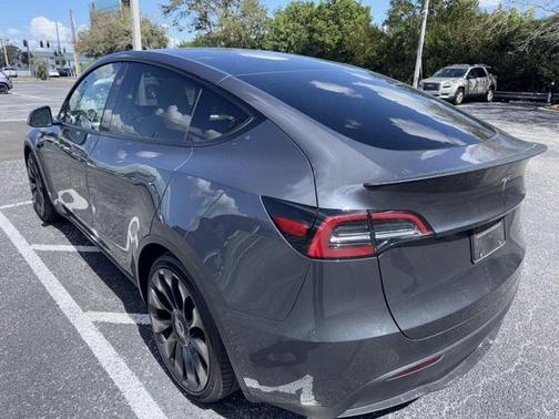 2023 Tesla Model Y Performance
