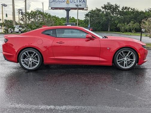 2022 Chevrolet Camaro 1LT