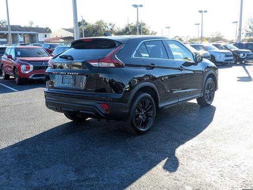 Labrador Black Pearl 2026 Mitsubishi Eclipse Cross LE