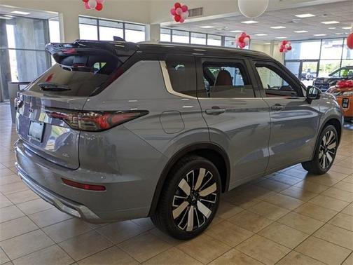 2025 Mitsubishi Outlander SEL