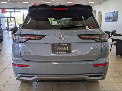 2025 Mitsubishi Outlander SEL