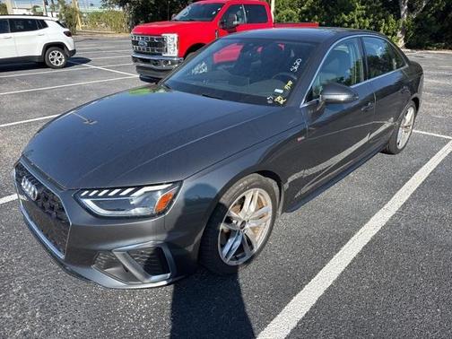 2024 Audi A4 45 S line quattro Premium