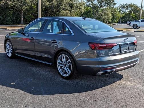 2024 Audi A4 45 S line quattro Premium