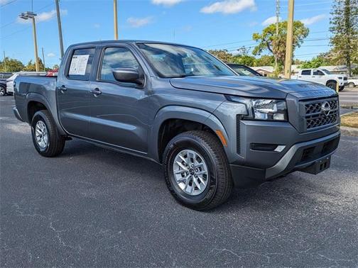 2024 Nissan Frontier SV