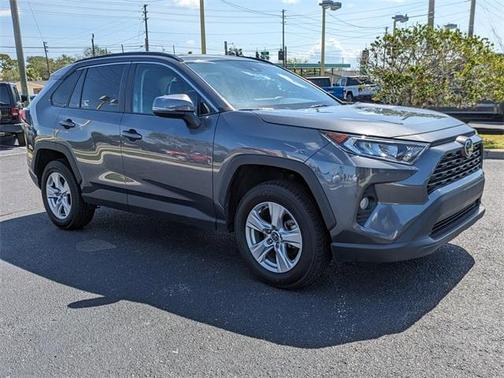 2020 Toyota RAV4 XLE