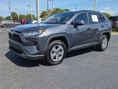 2020 Toyota RAV4 XLE