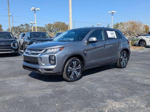 Mercury Gray Metallic 2026 Mitsubishi Outlander Sport 2.0 ES