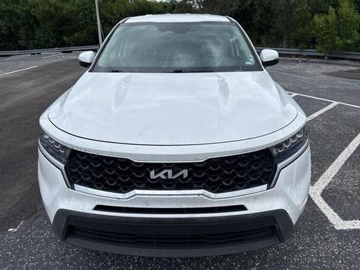 2022 Kia Sorento LX