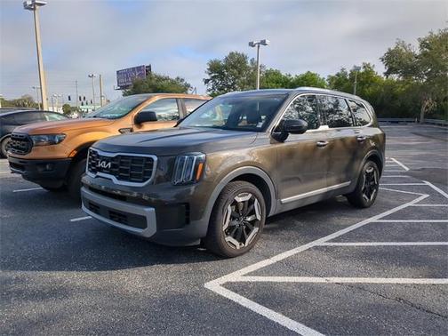 2023 Kia Telluride S