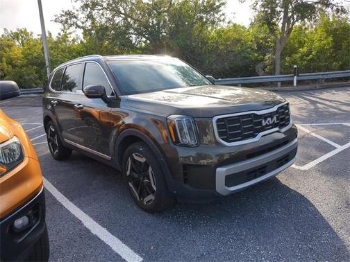 2023 Kia Telluride S