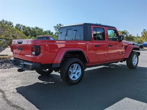 2023 Jeep Gladiator Sport