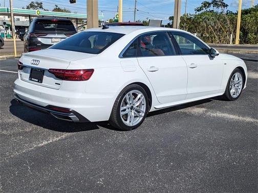 2024 Audi A4 45 S line quattro Premium