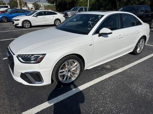 2024 Audi A4 45 S line quattro Premium
