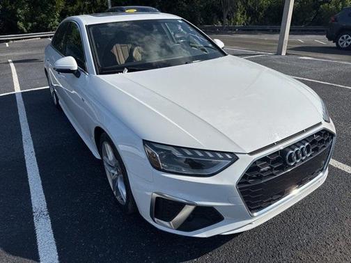 2024 Audi A4 45 S line quattro Premium
