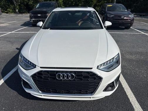 2024 Audi A4 45 S line quattro Premium