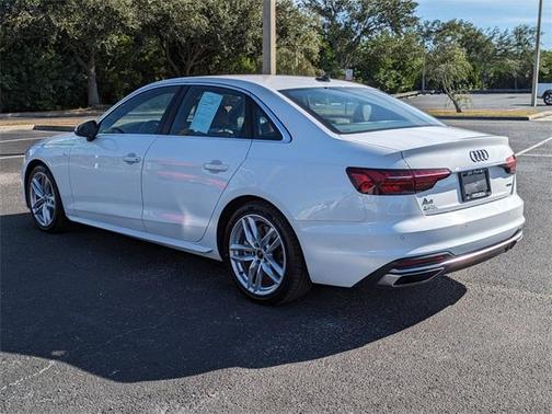 2024 Audi A4 45 S line quattro Premium