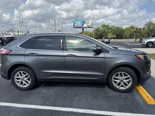 2022 Ford Edge SEL