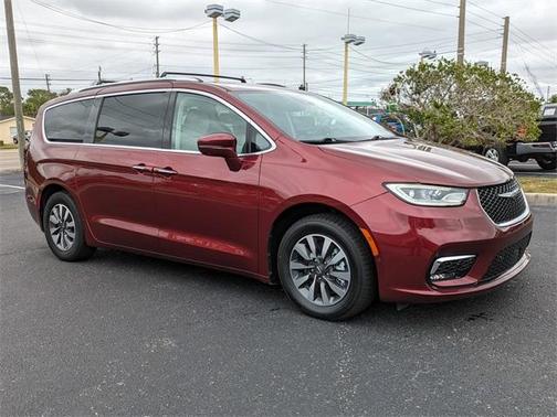 2021 Chrysler Pacifica Hybrid Touring L