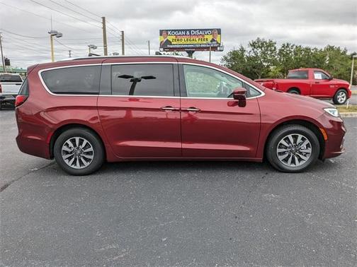 2021 Chrysler Pacifica Hybrid Touring L