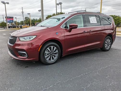 2021 Chrysler Pacifica Hybrid Touring L