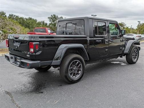 2023 Jeep Gladiator Overland