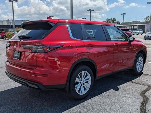 2025 Mitsubishi Outlander ES