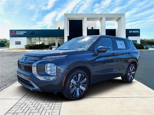 2025 Mitsubishi Outlander SE