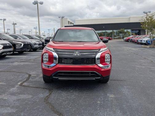 Diamond Red 2026 Mitsubishi Outlander LE
