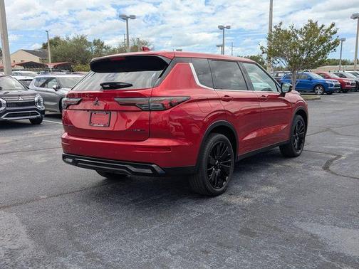 Diamond Red 2026 Mitsubishi Outlander LE