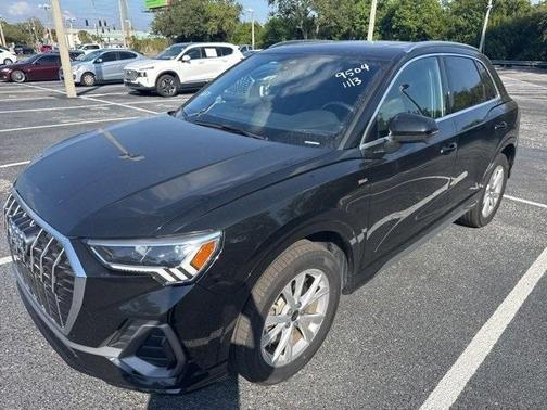 2024 Audi Q3 45 S line Premium