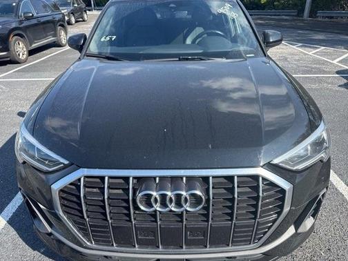 2024 Audi Q3 45 S line Premium