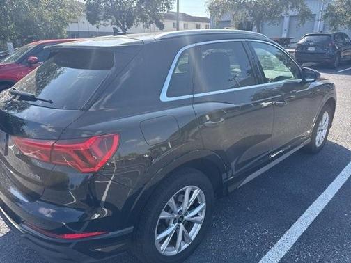 2024 Audi Q3 45 S line Premium